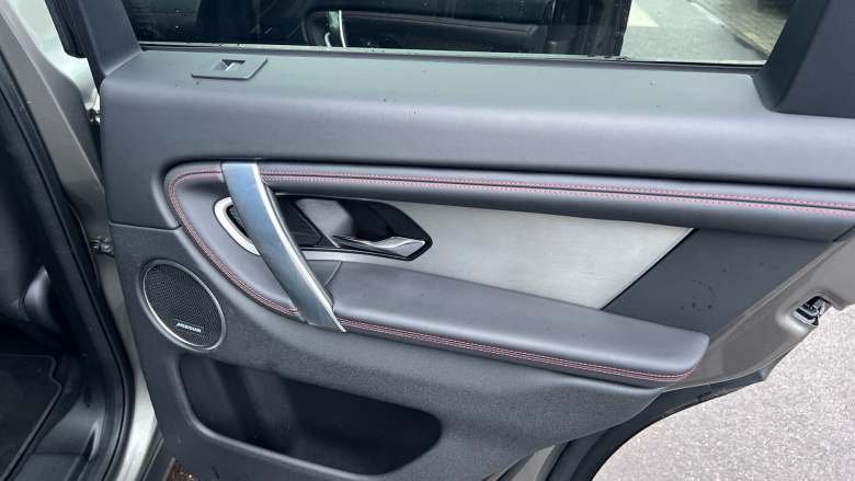 Land Rover Discovery Sport 1.5 P300e R-Dynamic HSE 5dr Auto [5 Seat] Station Wagon